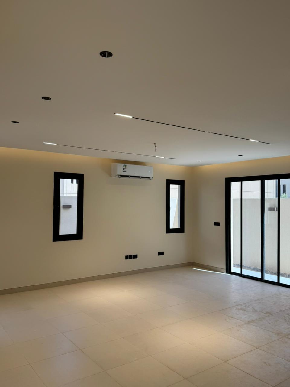 🏰 **Modern Luxury Villa | Sidra District – Roshn**   ✨ *Contemporary Design Blending Elegance, Functionality & Sustainability*  